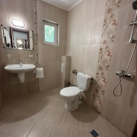 Quiet Bay 3*