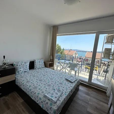 Quiet Bay Guest house 3*