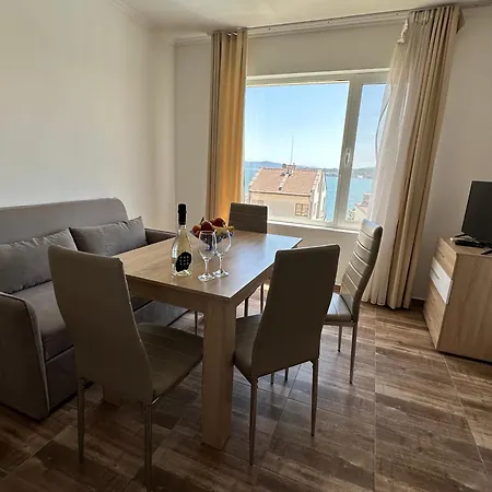 招待所 Quiet Bay 索佐波尔