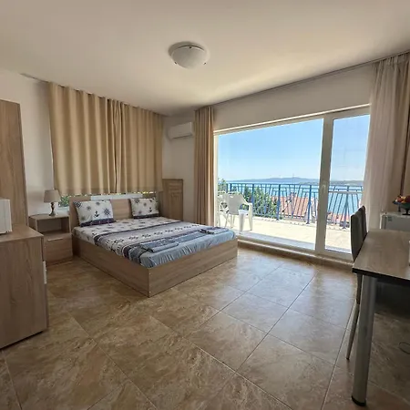 Guest house Quiet Bay 3*