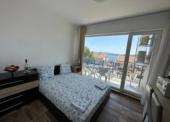 Quiet Bay Casa de hóspedes 4*